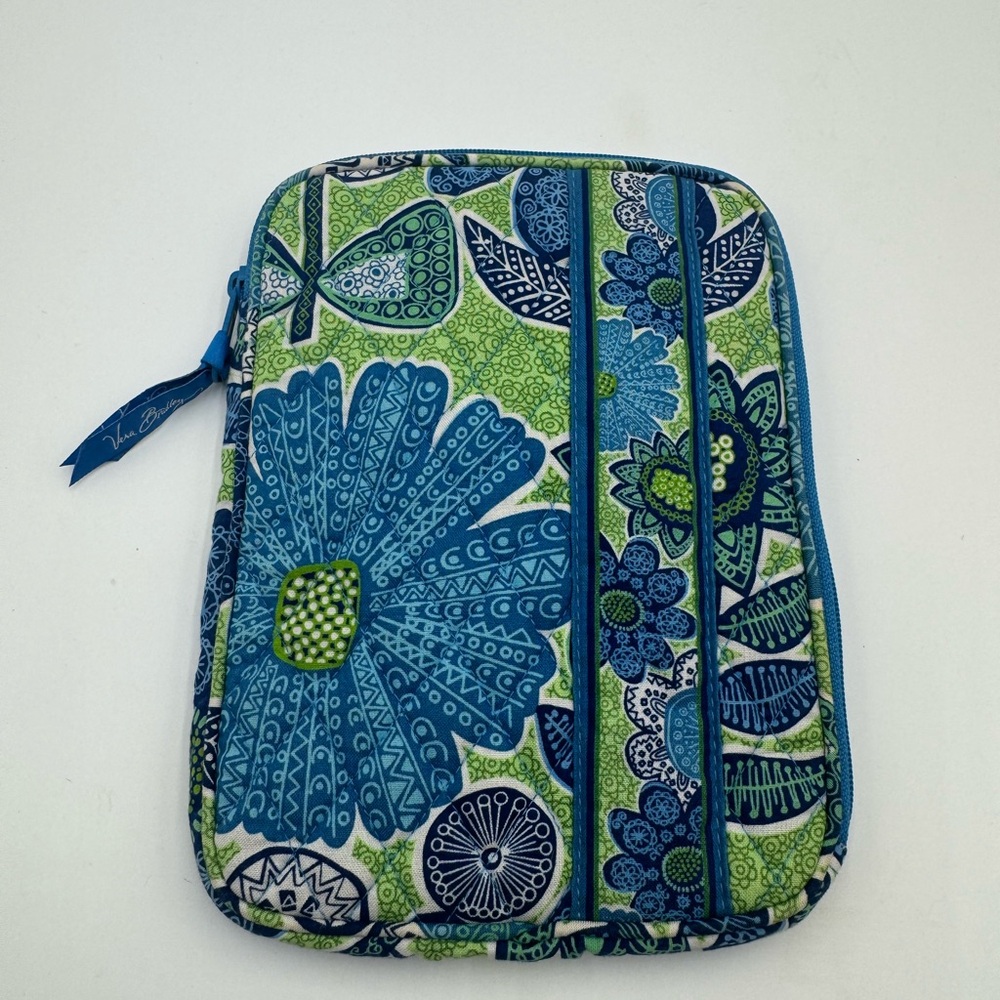Vera Bradley E-Reader Sleeve in Doodle Daisy